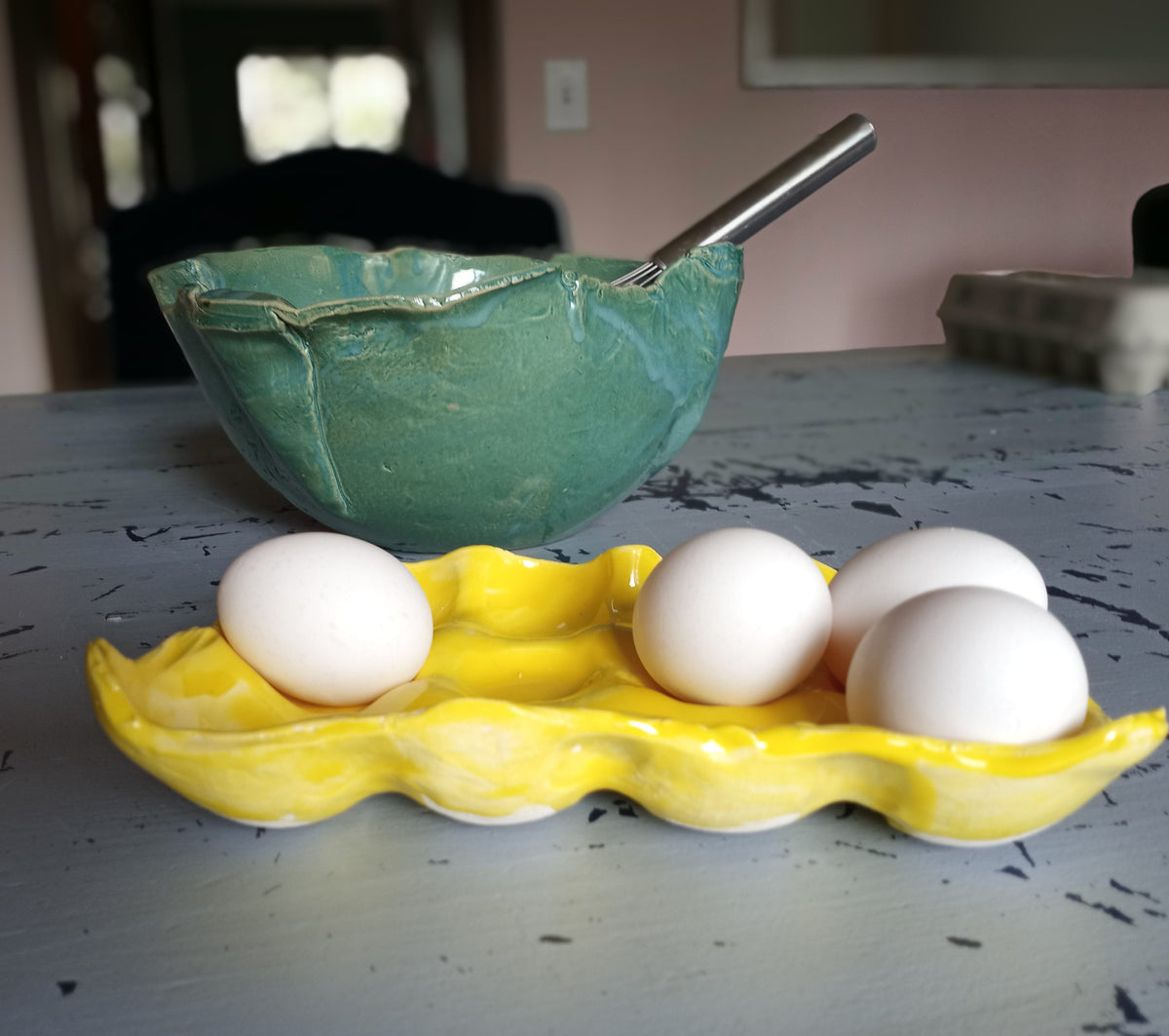 Ceramic Egg Holder And Fruit Basket 19CMX22CM Ceramic Food Storage  Containers For Hen Oraments And Collection T2006177D From Aawqq, $22.32